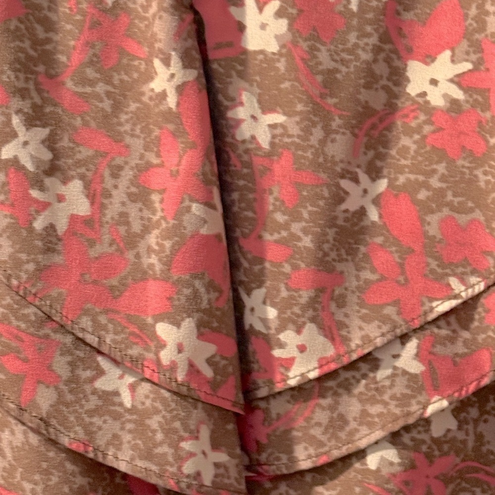 Banana Republic Spaghetti Strap Summer Ruffled Blouse Womens Sz L Tan/Pink - Picture 4 of 5